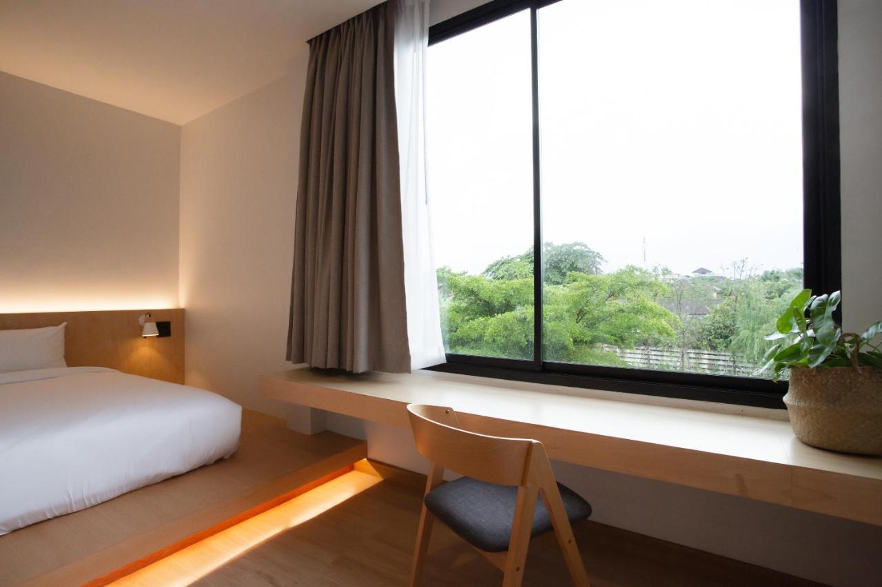 Karpenter Lampang Hotel Exterior photo