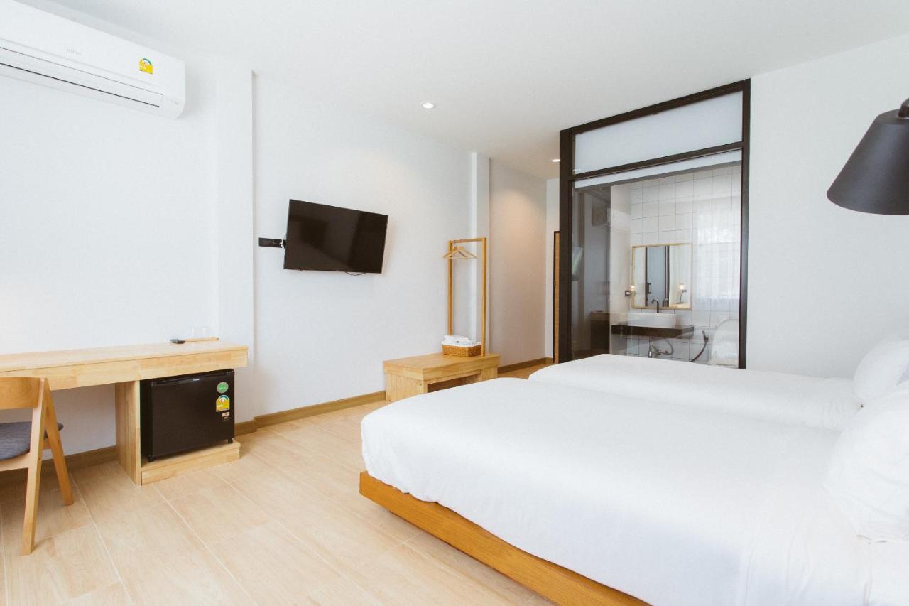 Karpenter Lampang Hotel Exterior photo