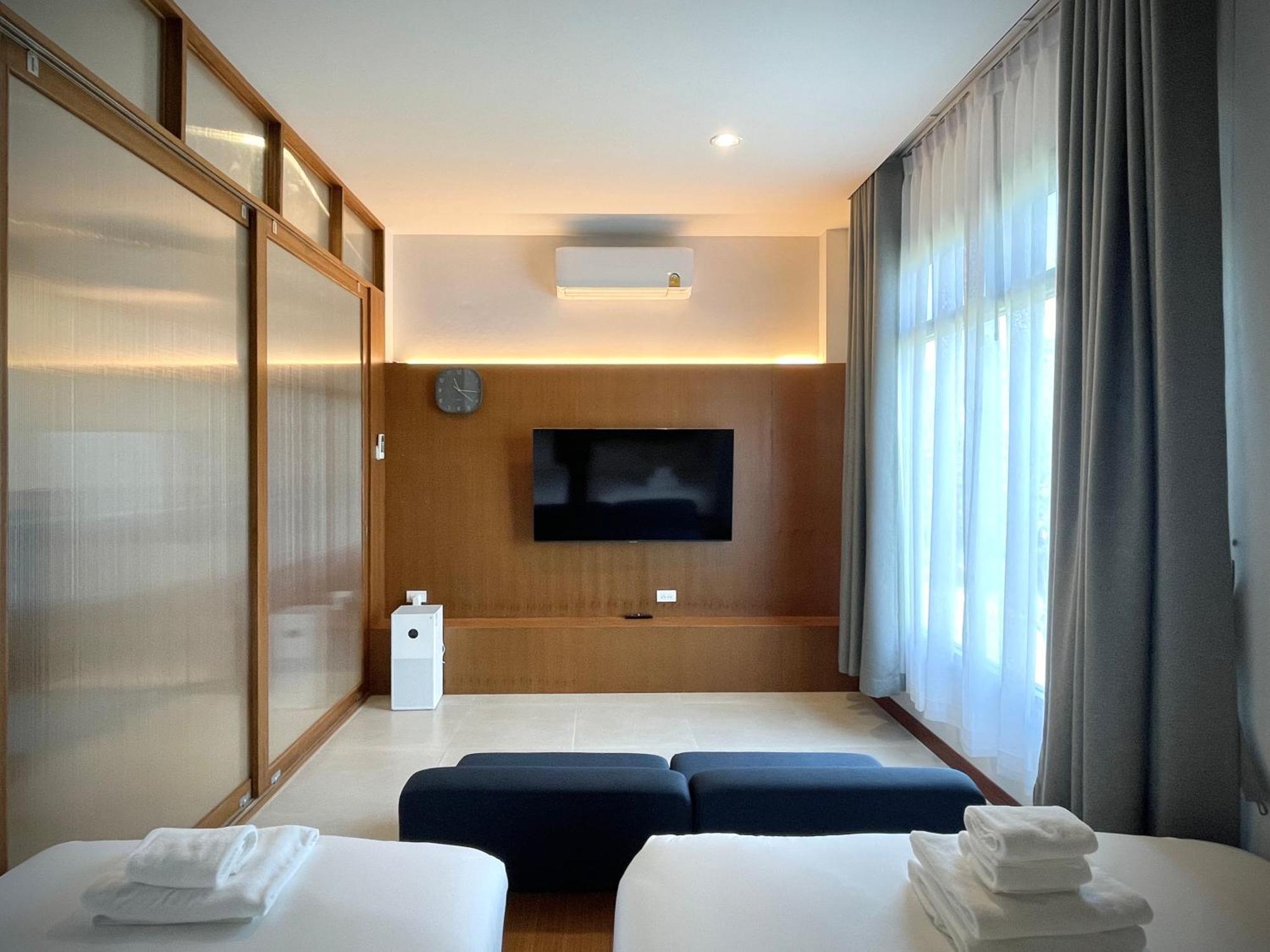 Karpenter Lampang Hotel Exterior photo